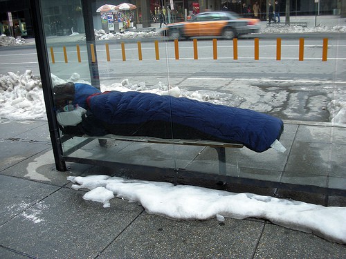 Helping the homeless at Happy Simple Living blog