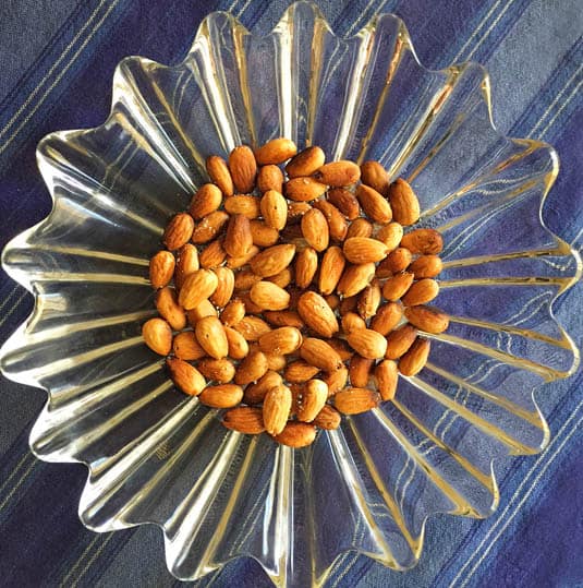 Roasted almonds | Happy Simple Living blog
